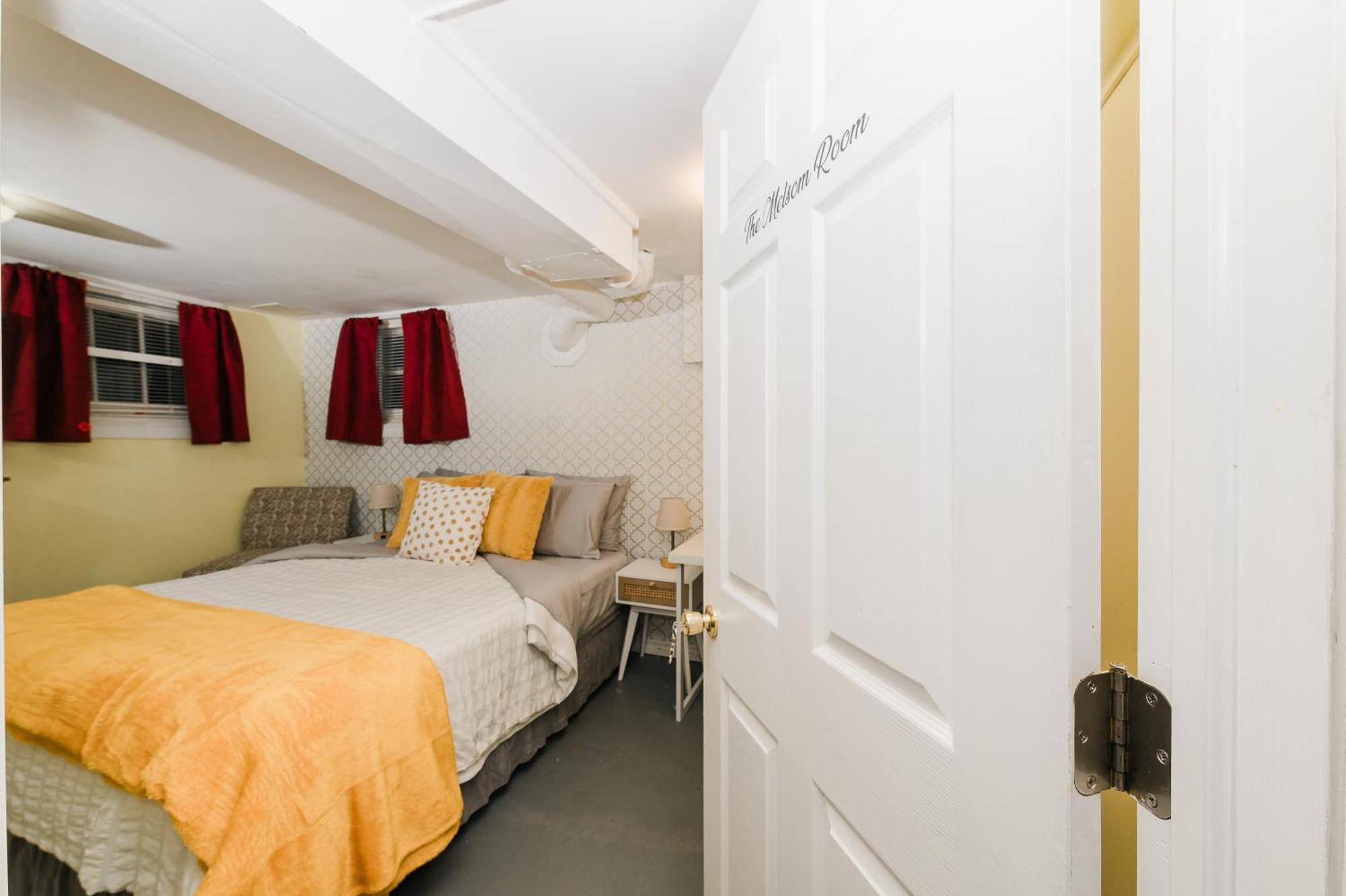 Quaint & Cozy Accommodation Edmonton Exteriér fotografie