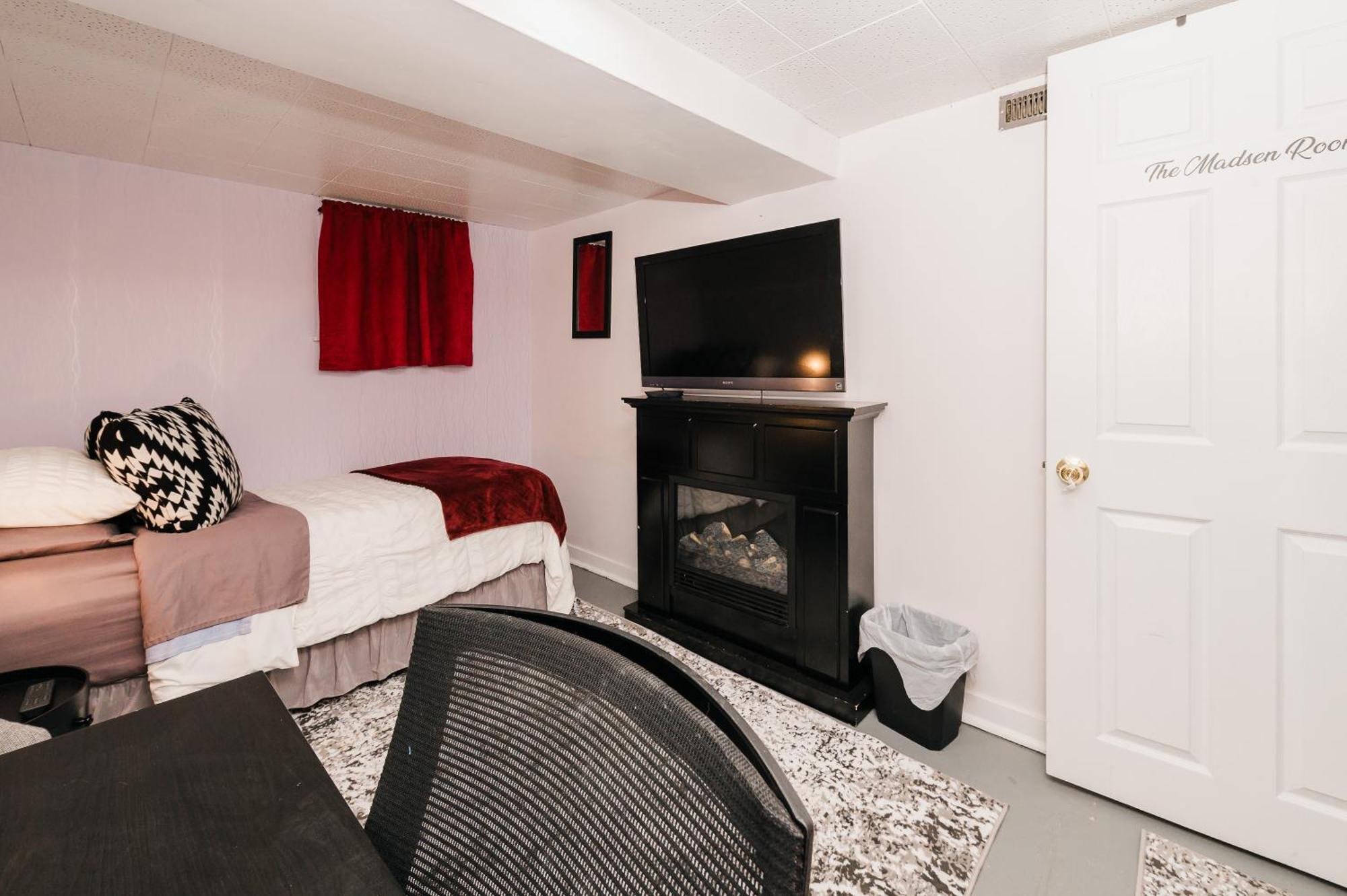 Quaint & Cozy Accommodation Edmonton Exteriér fotografie