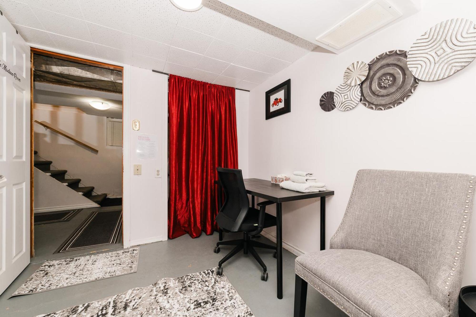 Quaint & Cozy Accommodation Edmonton Exteriér fotografie